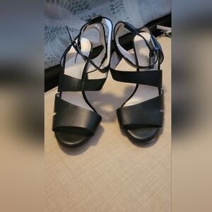 Giani Bini Classic Black Strappy Women's Sandals